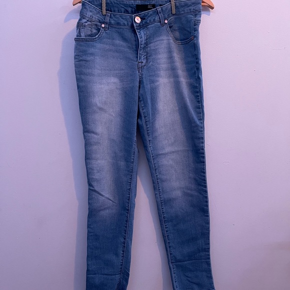 Jeans size 12 can fit size 10 not high rise - Picture 2 of 5
